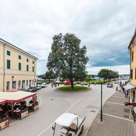 The Yellow House Lejlighed